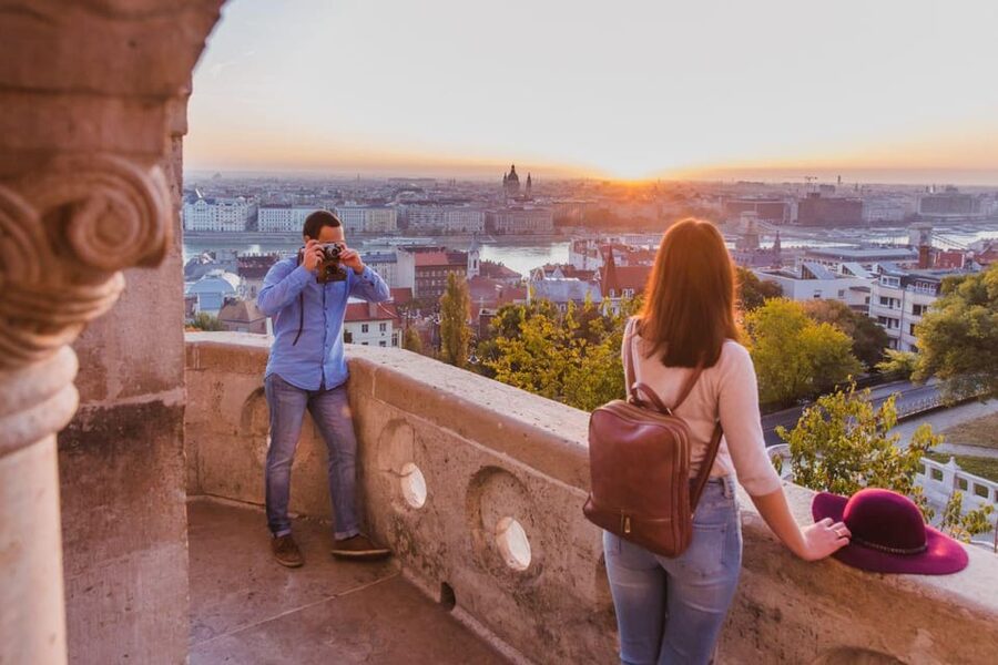 Budapest: 3-hour City Tour with Castle Walk + 1-hour Cruise - Heroes’ Square and Andrássy Avenue