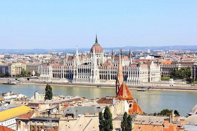 Budapest All in One Small Group Walking Tour with Strudel Stop - How much walking and how difficult is it?