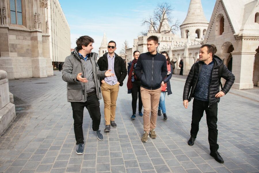 Budapest: Buda Castle District Walking Tour with a Historian - Group size, guide style, and sound