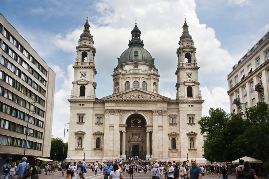 Budapest: City Center Walking Tour - Why this Pest walk works so well at the start