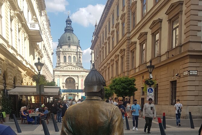 Budapest City Landmarks Walking Tour in 2 Hours - Little Princess, Vigadó, and a playful pause