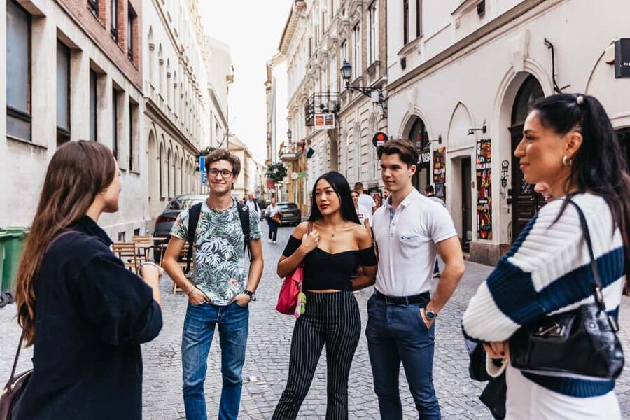Budapest Food Walking Tour: Eat, Sip & Explore Like a Local - Dessert with a Jewish-Hungarian connection