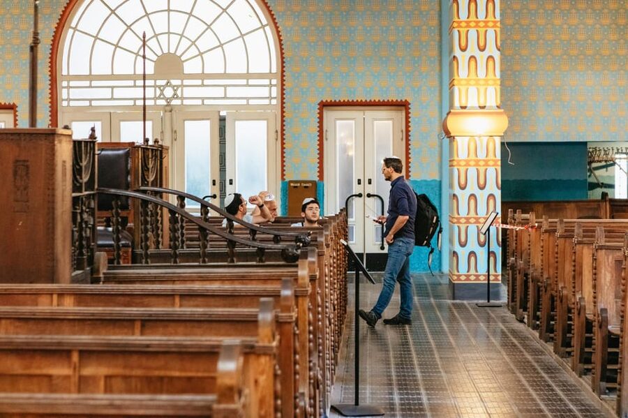 Budapest: Jewish History Guided Walking Tour with Historian - Walking through the former Ghetto