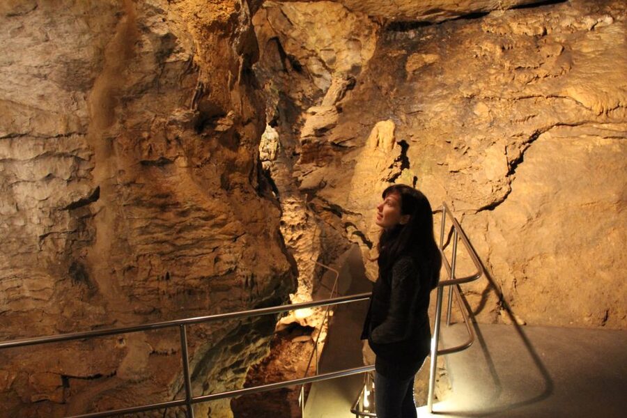 Budapest: Semlő-hegyi & Pál-völgyi Caves Guided Walking Tour - Is $52 a fair price?
