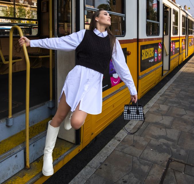 Budapest: Walking Tour and Photoshoot with Digital Photos - Should you book Richárd’s photo walk?