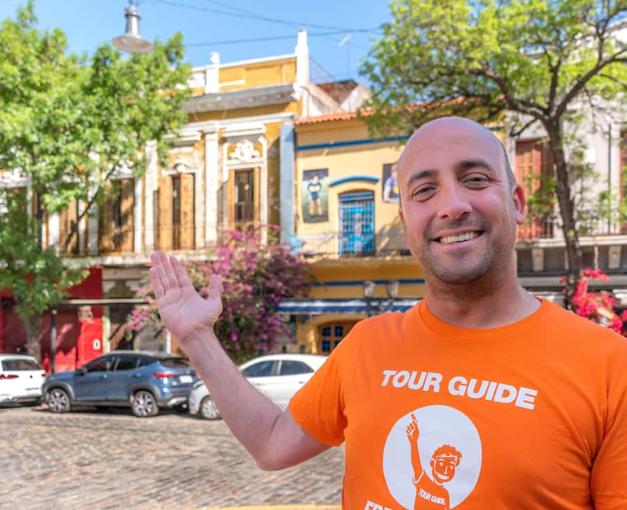 Buenos Aires: San Telmo and Market Guided Walking Tour - Starting at San Ignacio and the San Francisco complex