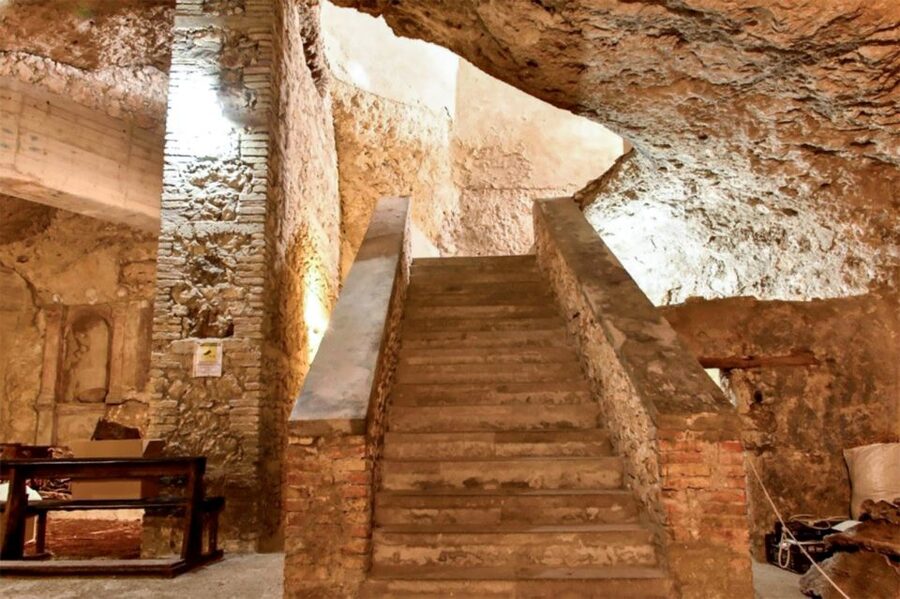 Cagliari: Underground Cagliari Walking Tour - Why Cagliari looks different from below