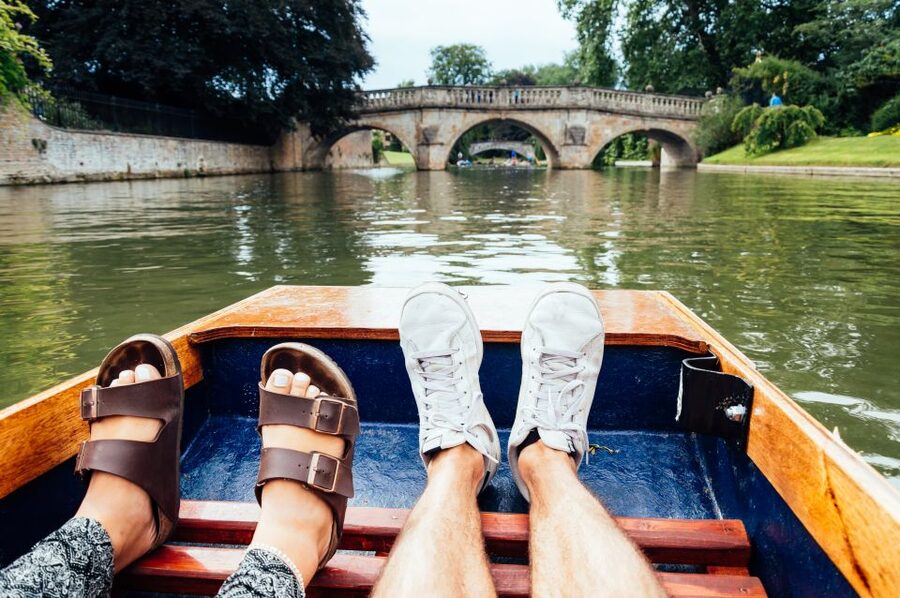 Cambridge: Alumni-Led Walking & Punting Tour w/Kings College - Pace, comfort, and access