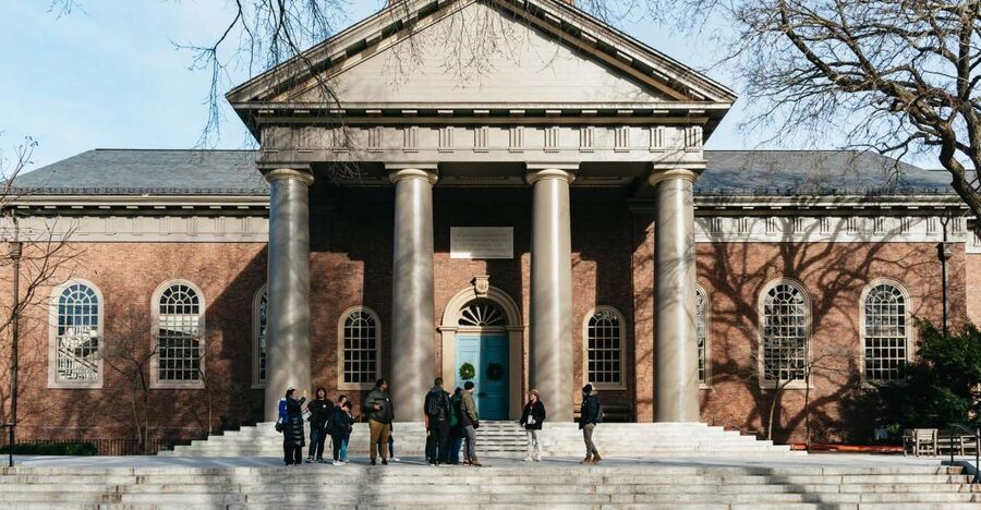 Cambridge: Harvard University Student-Guided Walking Tour - Widener Library and Harvard’s famous academic image