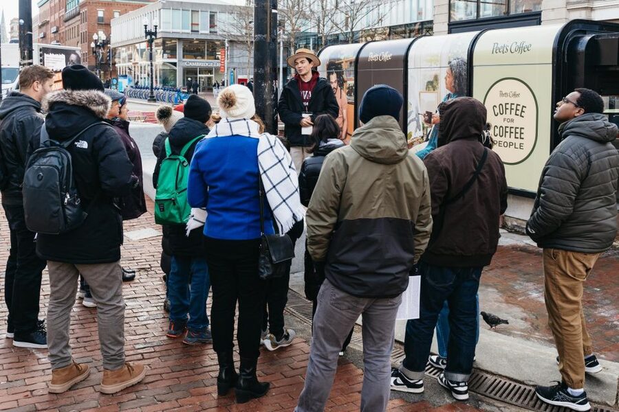Cambridge: Harvard University Student-Guided Walking Tour - Walking through Harvard Yard