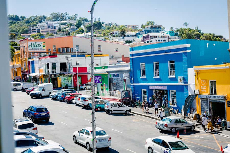 Cape Town Walking Tour: Bo-Kaap & City Highlights - Starting with coffee at Truth Coffee