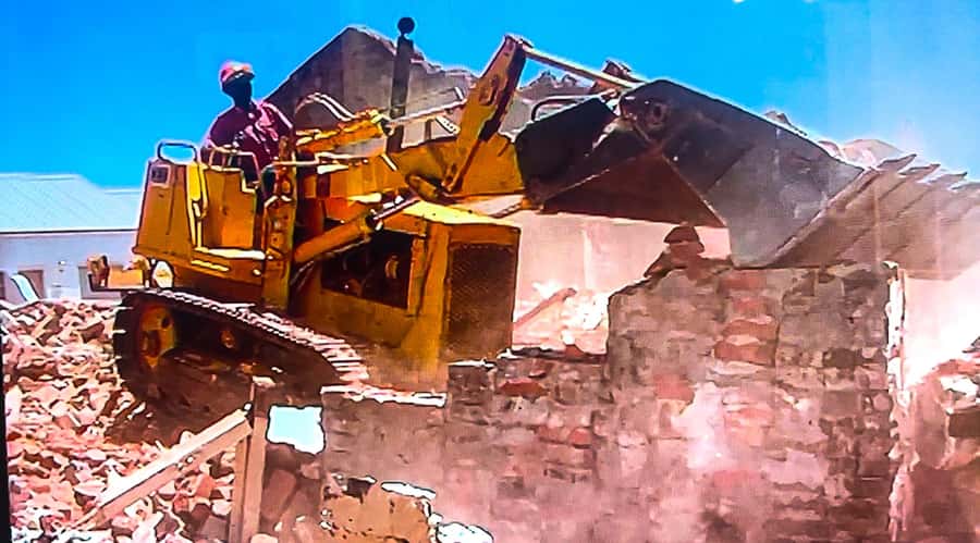 Cape Town Walking Tour: Bo-Kaap & City Highlights - The Slave Lodge adds a difficult but necessary chapter