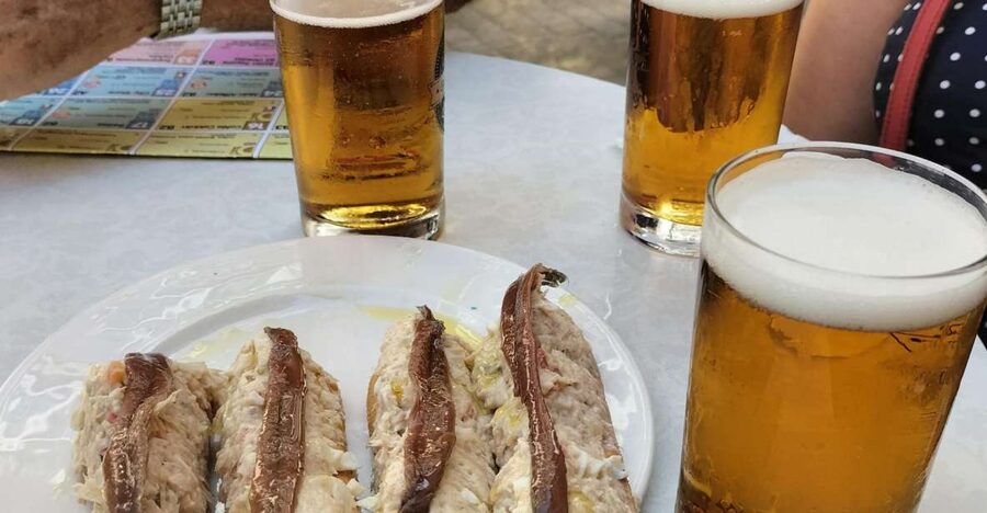 Cartagena: Guided Walking Tour with Tapas and Drinks - Key points at a glance