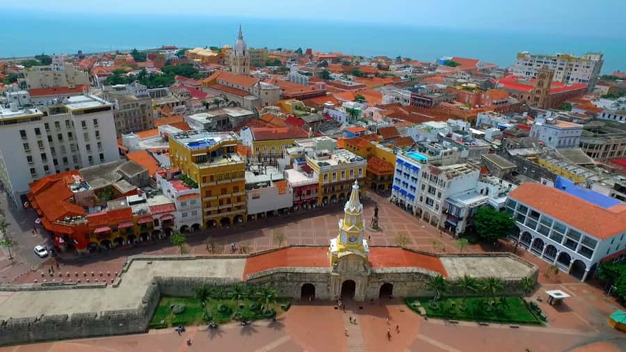 Cartagena: Walled City and Getsemani Shared Walking Tour - Meeting at Plaza Santo Domingo