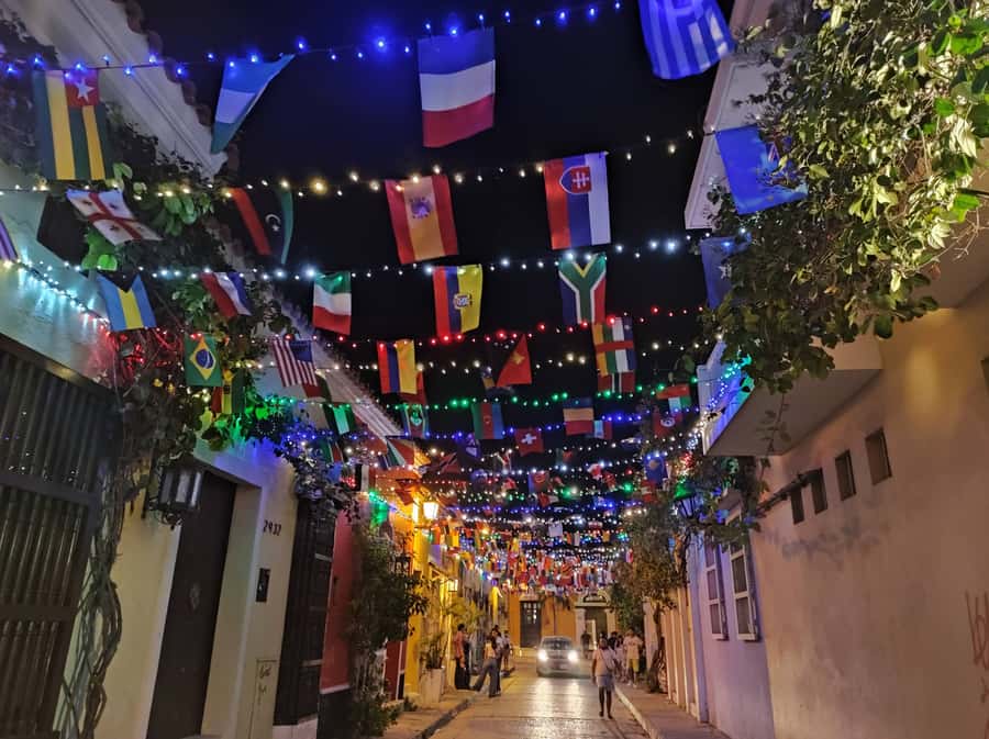 Cartagena: Walled City and Getsemani Shared Walking Tour - My booking advice