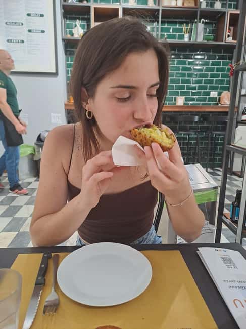 Catania: Street Food Guided Walking Tour - Catania Cathedral and the first taste of the city