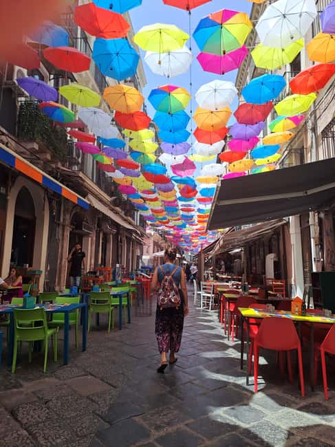 Catania: Street Food Guided Walking Tour - Piazza dell’Università and the pastry stop