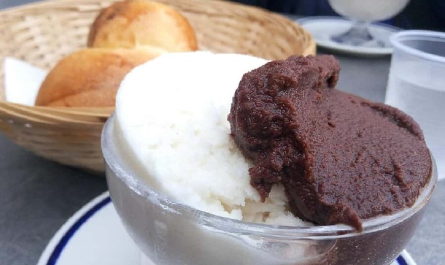 Catania: Street Food Guided Walking Tour - The guides and the tone of the walk