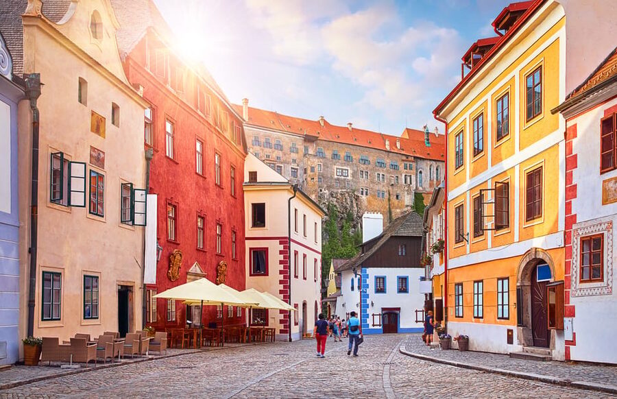 Cesky Krumlov: Private 2-Hour City Walking Tour - Starting in the Old Town’s medieval lanes