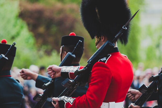 Changing of the Guard Walking Tour - Horse Guards Parade and the daily military ritual