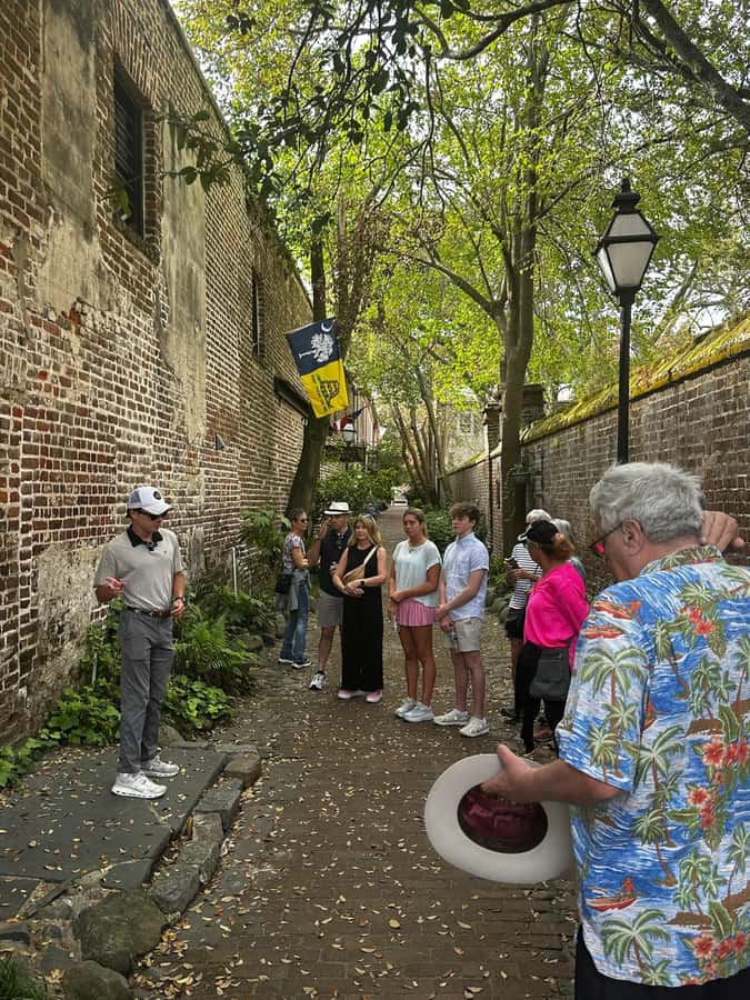 Charleston: History and Architecture Guided Walking Tour - South of Broad, where houses do the talking