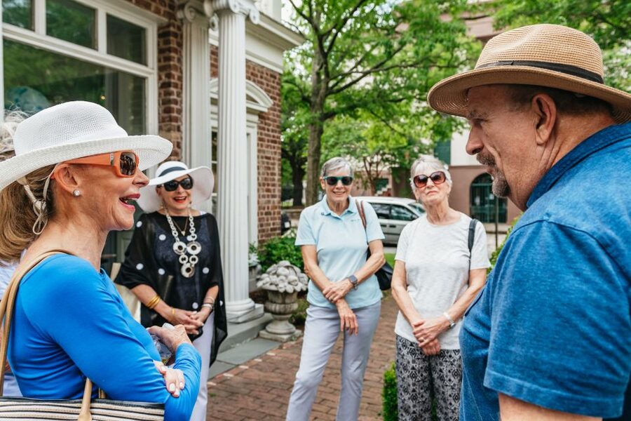 Charleston: Old Walled City Historical Walking Tour - Meeting at Meeting and Chalmers Streets