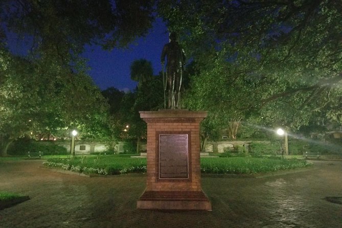Charleston's Pleasing Terrors Night-Time Walking Ghost Tour - Mike Brown’s storytelling style