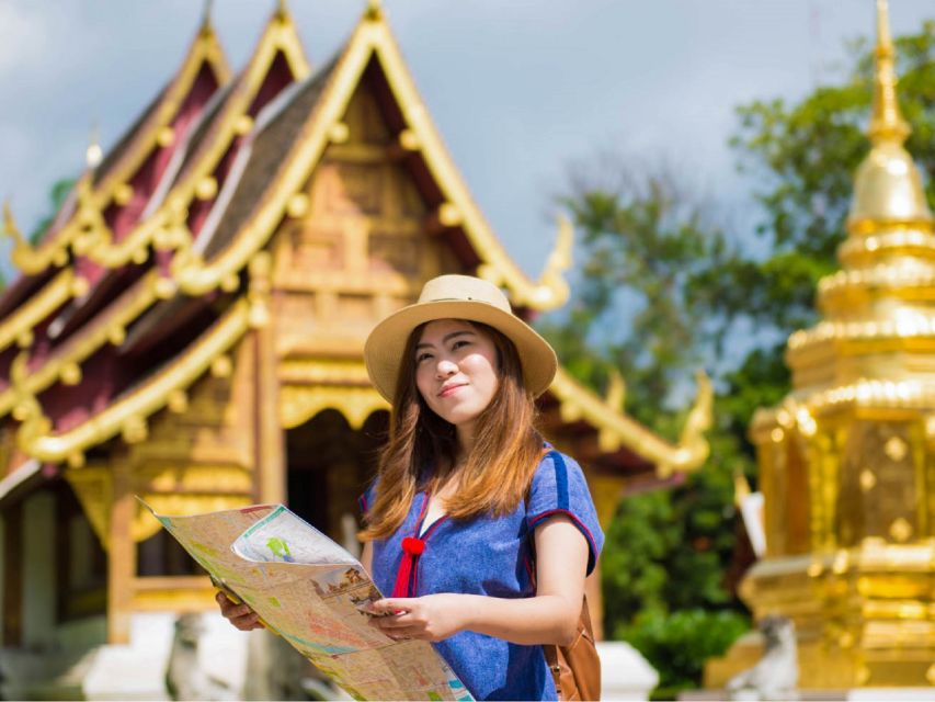 Chiang Mai: 3 Hour Old City and Temples Guided Walking Tour - What the $16 price really covers