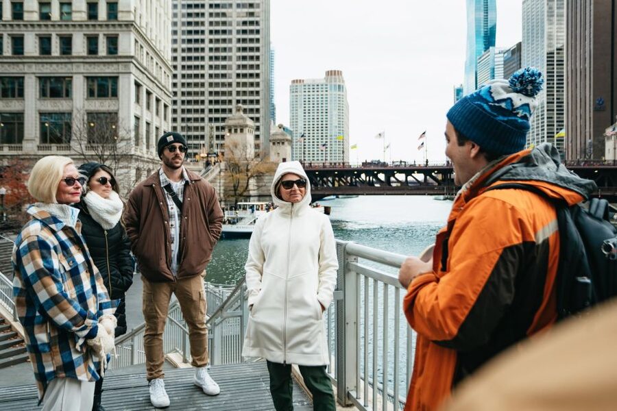 Chicago: Classic Food & Walking Tour with Free Bike or Kayak - Beer pairing, gratuity, and practical planning