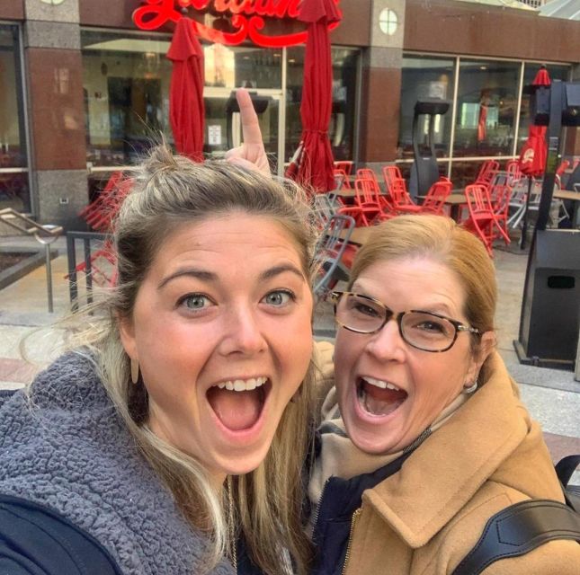 Chicago: Classic Food & Walking Tour with Free Bike or Kayak - Brownie, gelato, churro, and Garrett’s popcorn