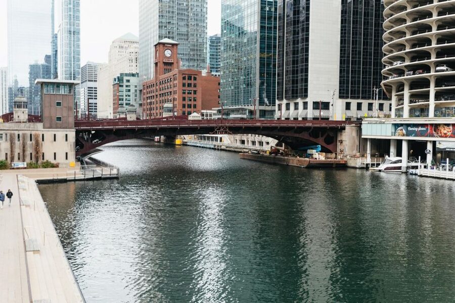 Chicago: Gangsters and Ghosts Guided Walking Tour - Timing, weather, and what to bring