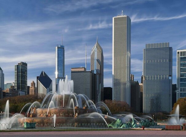 Chicago Loop District Food Tour with Deep Dish & Beef Sandwich - Key points to know before you book