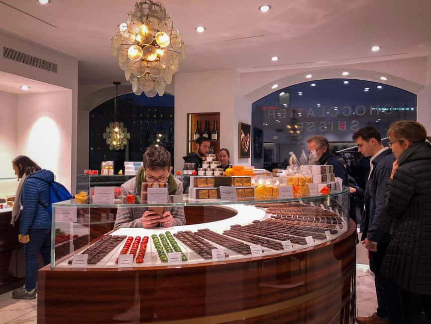 Chocolate Flavors Walking Tour of Geneva - Breaking the marmite