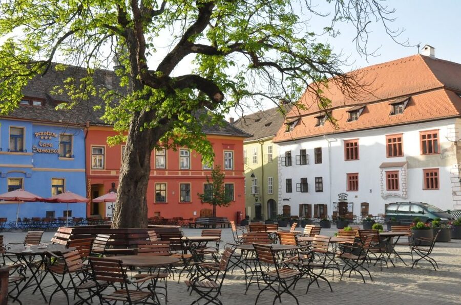 City Tour Sighisoara Legends & Landmarks A Walk Through Time - Piața Muzeului and the citadel’s market place