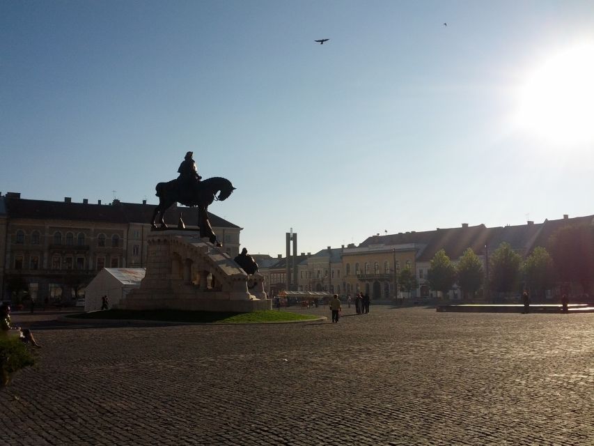 Cluj-Napoca: 2.5-Hour Guided Walking Tour - Walking comfort and practical planning