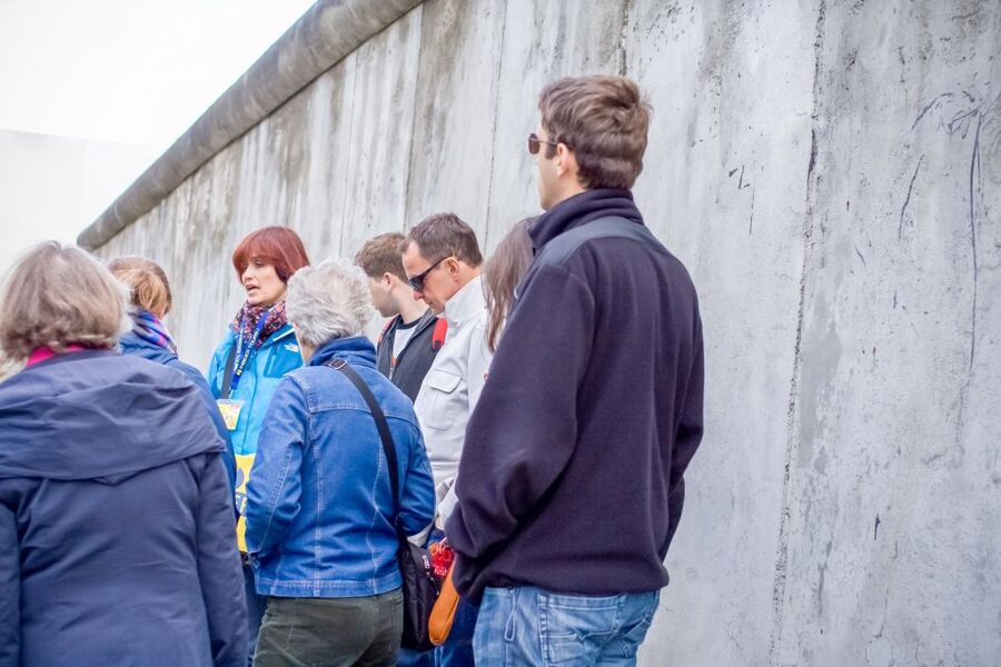 Cold War, Berlin Wall, Spies and the East Side Gallery - Seeing the Berlin Wall beyond the postcard