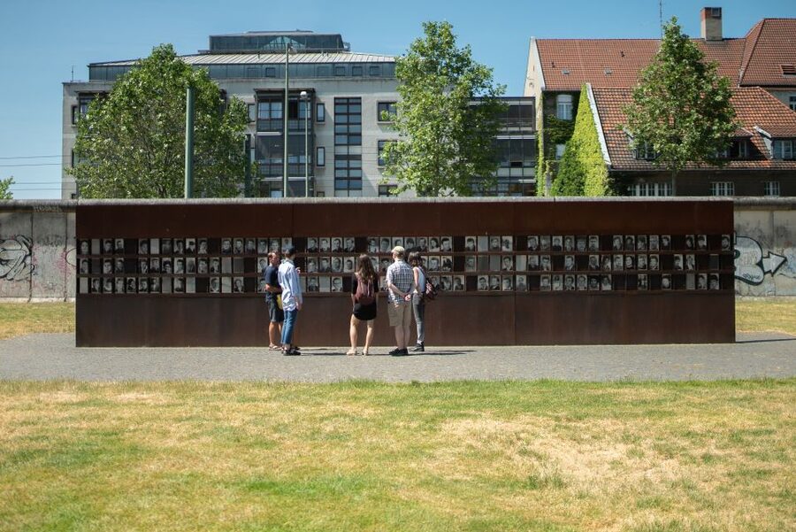 Cold War, Berlin Wall, Spies and the East Side Gallery - What the $18 price really gives you