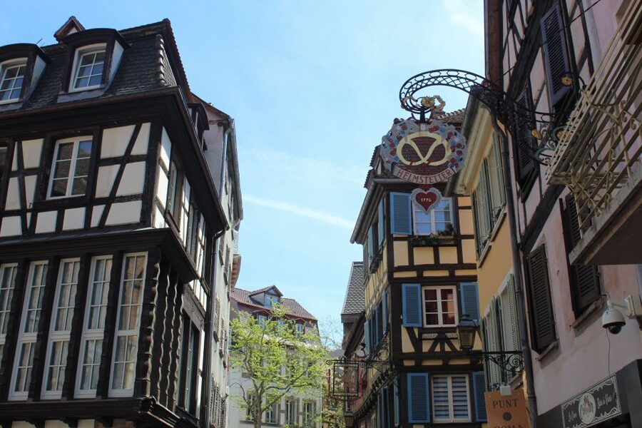 Colmar: Highlights Walking Tour and Wine Tasting - The Wine Tasting at Domaine Karcher