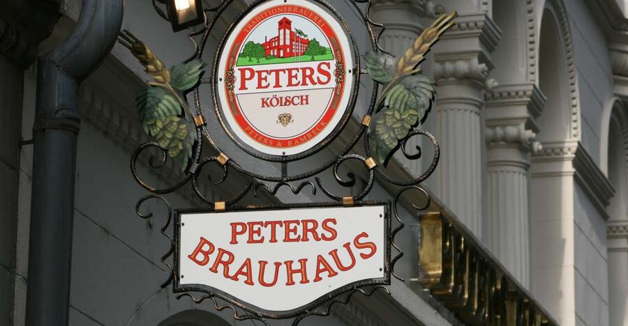 Cologne: 3 Old Town Breweries Guided Walking Tour - Starting beside Cologne’s Heinzelmännchenbrunnen