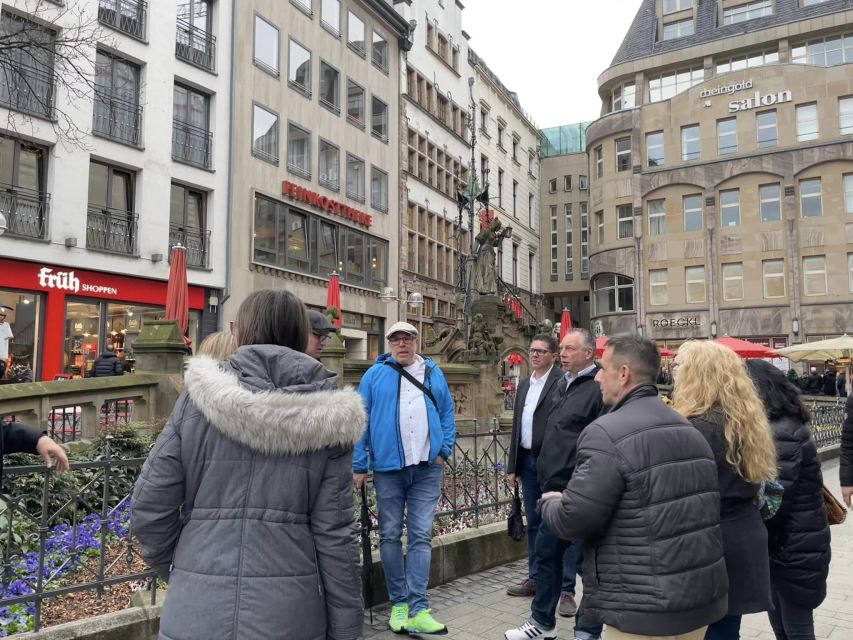 Cologne: 3 Old Town Breweries Guided Walking Tour - Früh am Dom and the first taste