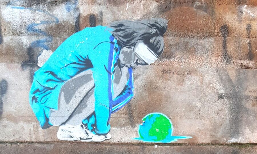 Cologne: Ehrenfeld District Street Art Walking Tour - Reading murals, graffiti, and painted walls