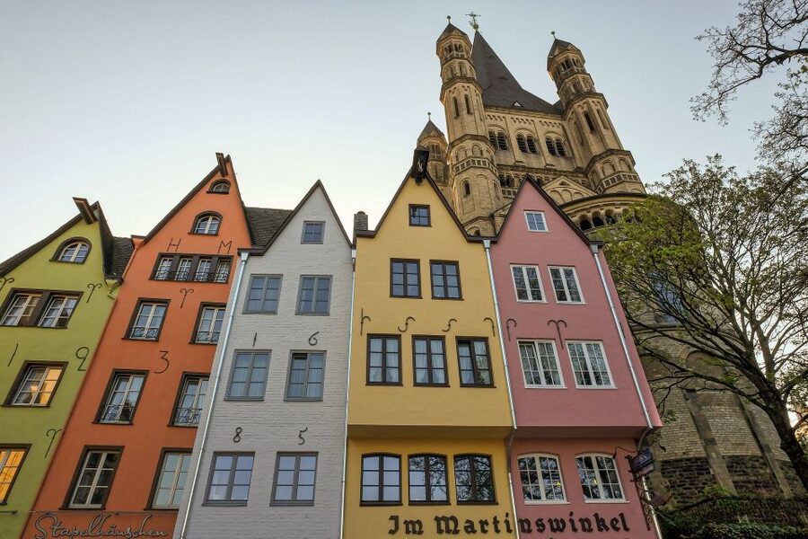 Cologne: Old Town Highlights Walking Tour - Hohenzollern Bridge and the Rhine panorama