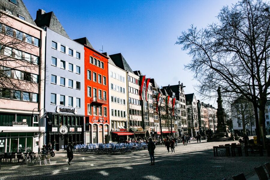 Cologne: Old Town Walking Tour with 1 Brewery Visit & 1 Beer - Heumarkt and Cologne’s medieval market life