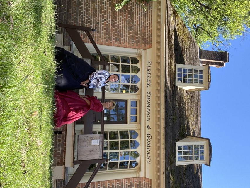 Colonial Williamsburg: Colonial History Guided Walking Tour - The Capitol and the decision for independence
