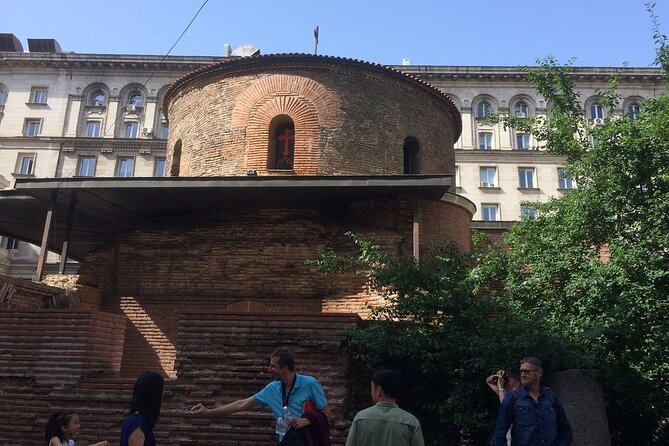 Communist Walking Tour of Sofia - The Largo, the red star, and the former party headquarters