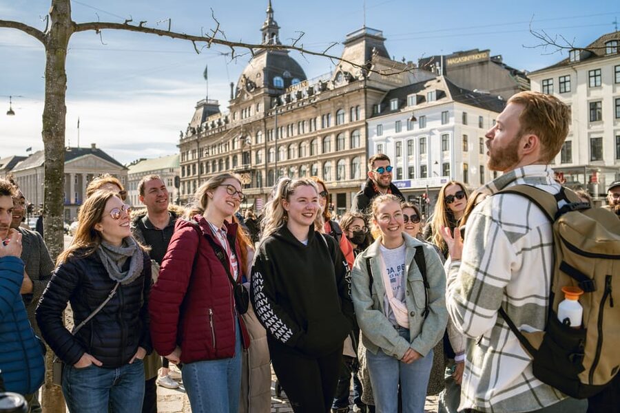 Copenhagen: Group Walking Tour - City Highlights - 2 Hours - A comic route through Copenhagen’s old center