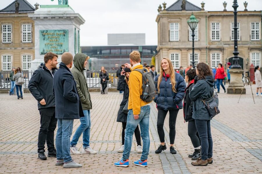 Copenhagen: Group Walking Tour - City Highlights - 2 Hours - Christiansborg Palace and the civic heart
