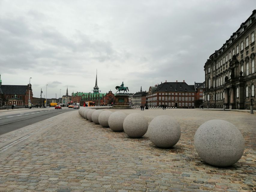Copenhagen: Guided Walking Tour - Pace, distance, and weather