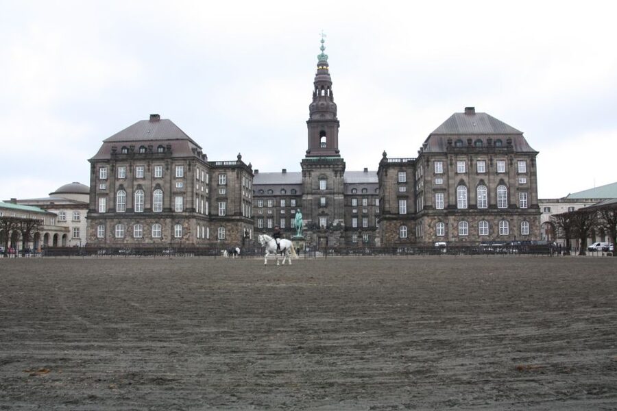 Copenhagen: Highlights & Hygge Guided Walking Tour w/ Lunch - A five-hour introduction to Copenhagen