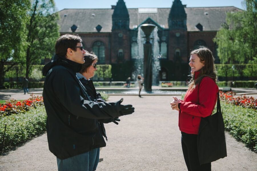 Copenhagen: Hygge and Happiness Culture Walking Tour - Danish pastry and flødeboller add real flavor